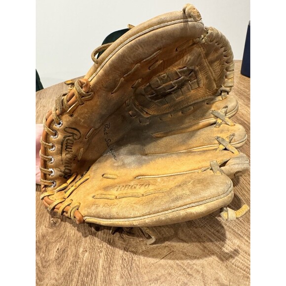 Rawlings Baseball Glove Leather RBG70 Bret Saberhagen 11 Inch Right Hand Throw - Picture 2 of 4